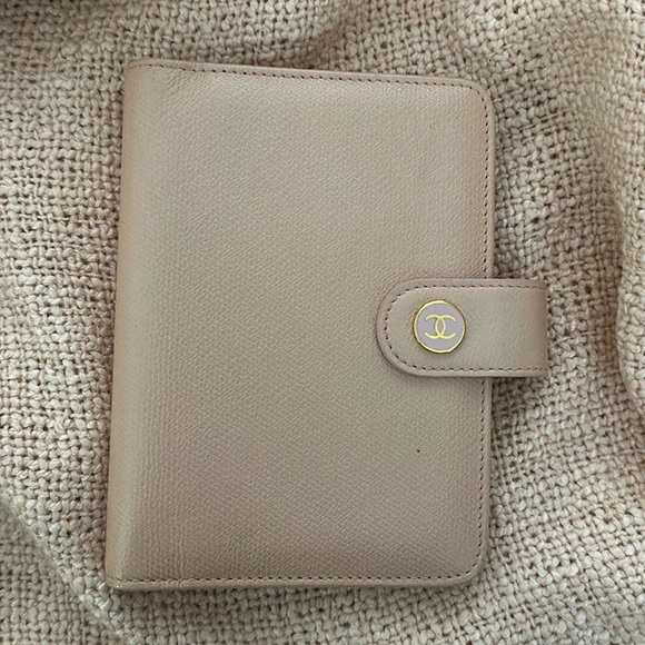 CHANEL Agenda - Picture 5 of 13